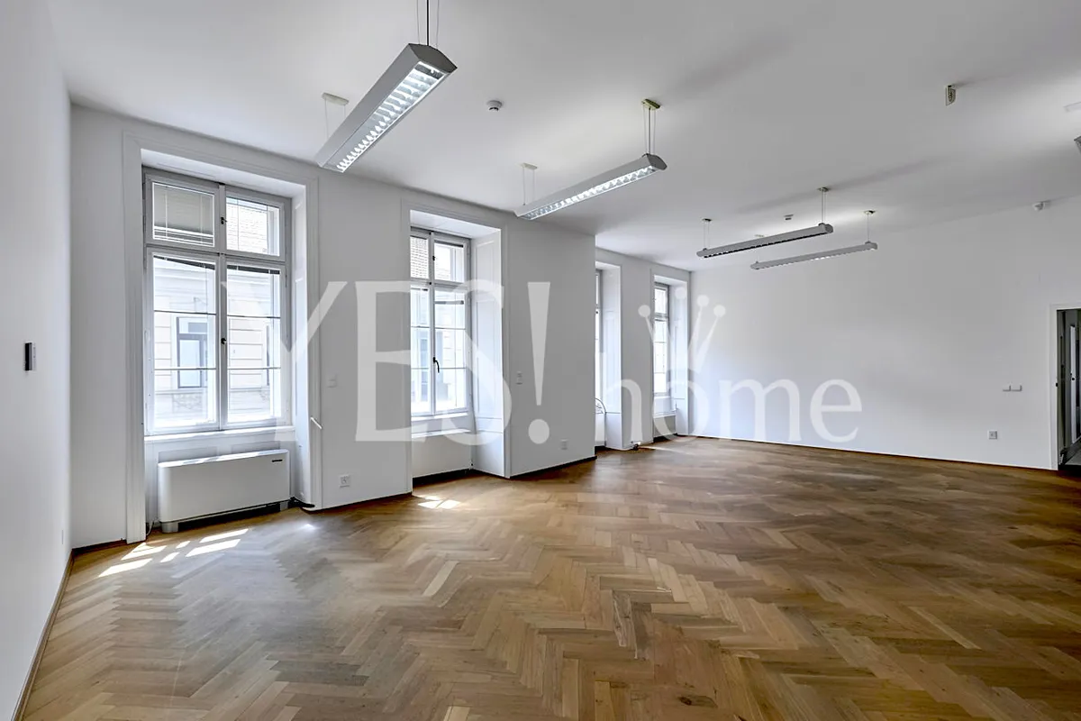 Pronájem kanceláře 212 m²